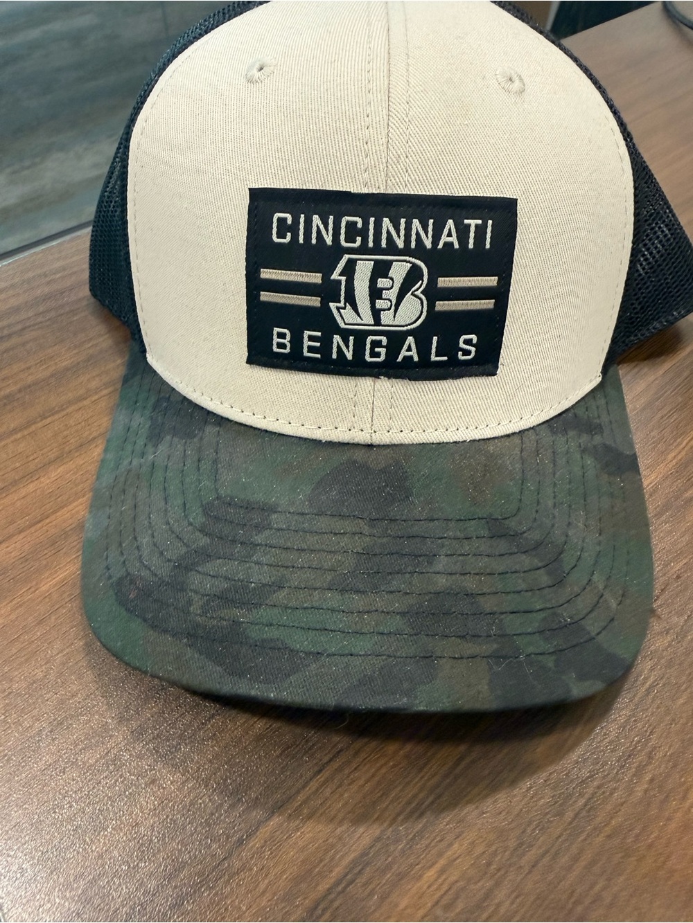 New NFL Cincinnati Bengals Black Mesh Trucker Hat with off white
